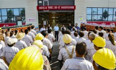 <b>運城市總工會“情系職工、清涼一夏”活動 — 走進華兆東南綠建裝配式建筑產(chǎn)</b>